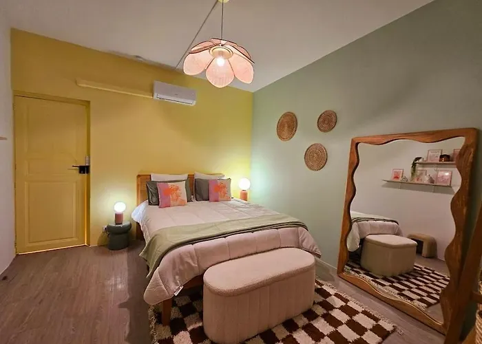 Le Pastel Yourhosthelper Διαμέρισμα Ναρμπόν